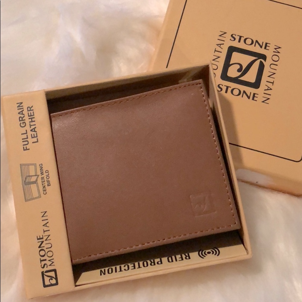Stone Mountain RFID leather wallet